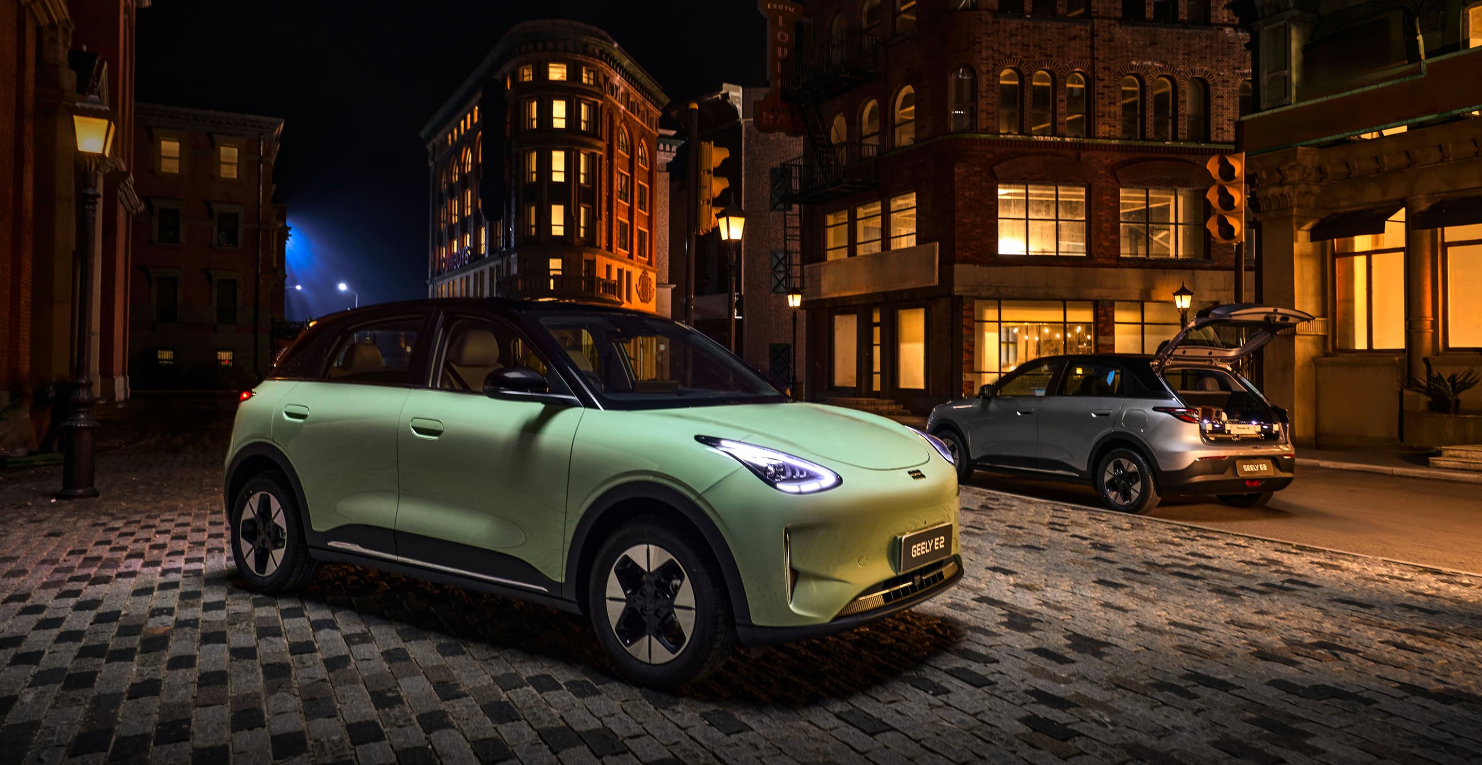 Geely E2 exterior: 15" steel wheels on Aspire and 16" alloy wheels on Apex