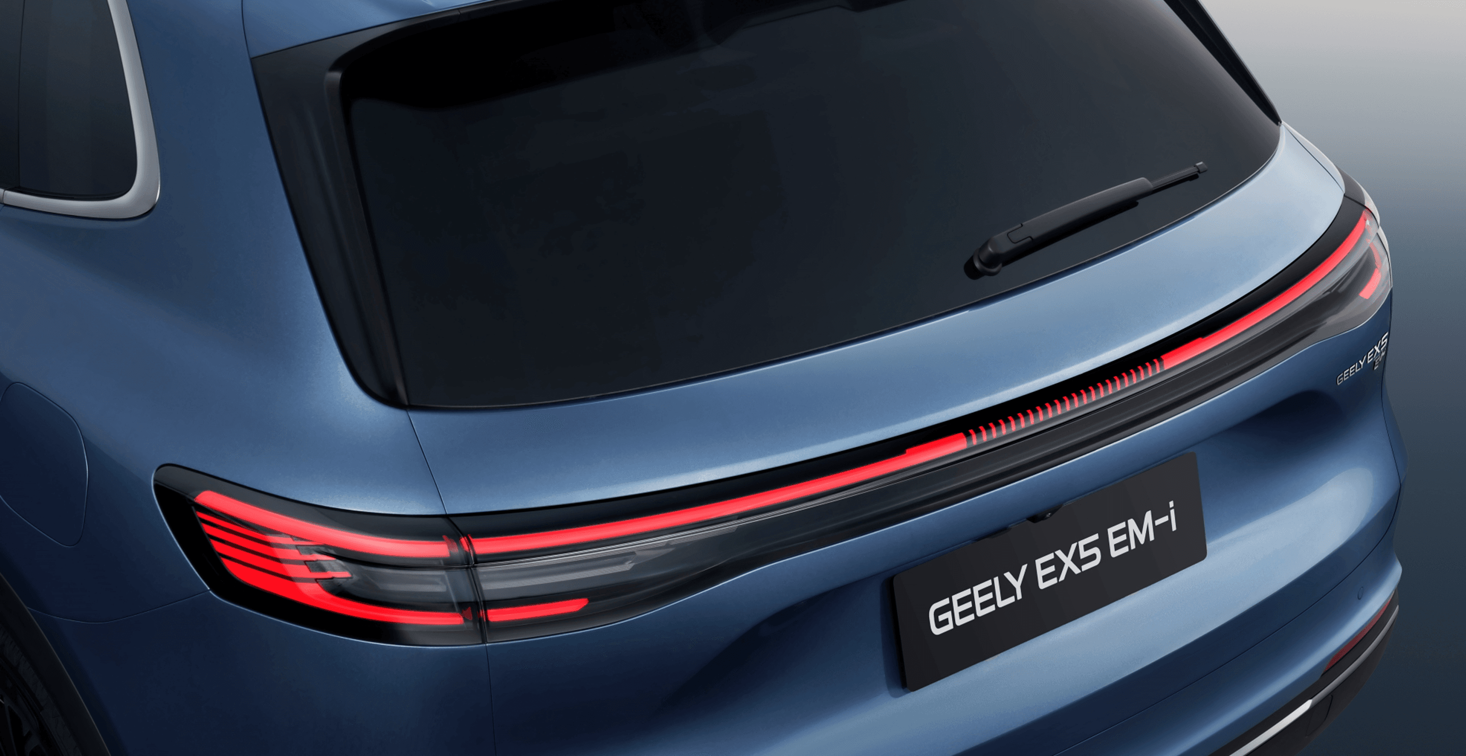 E5 EM-i Rear Lightbar