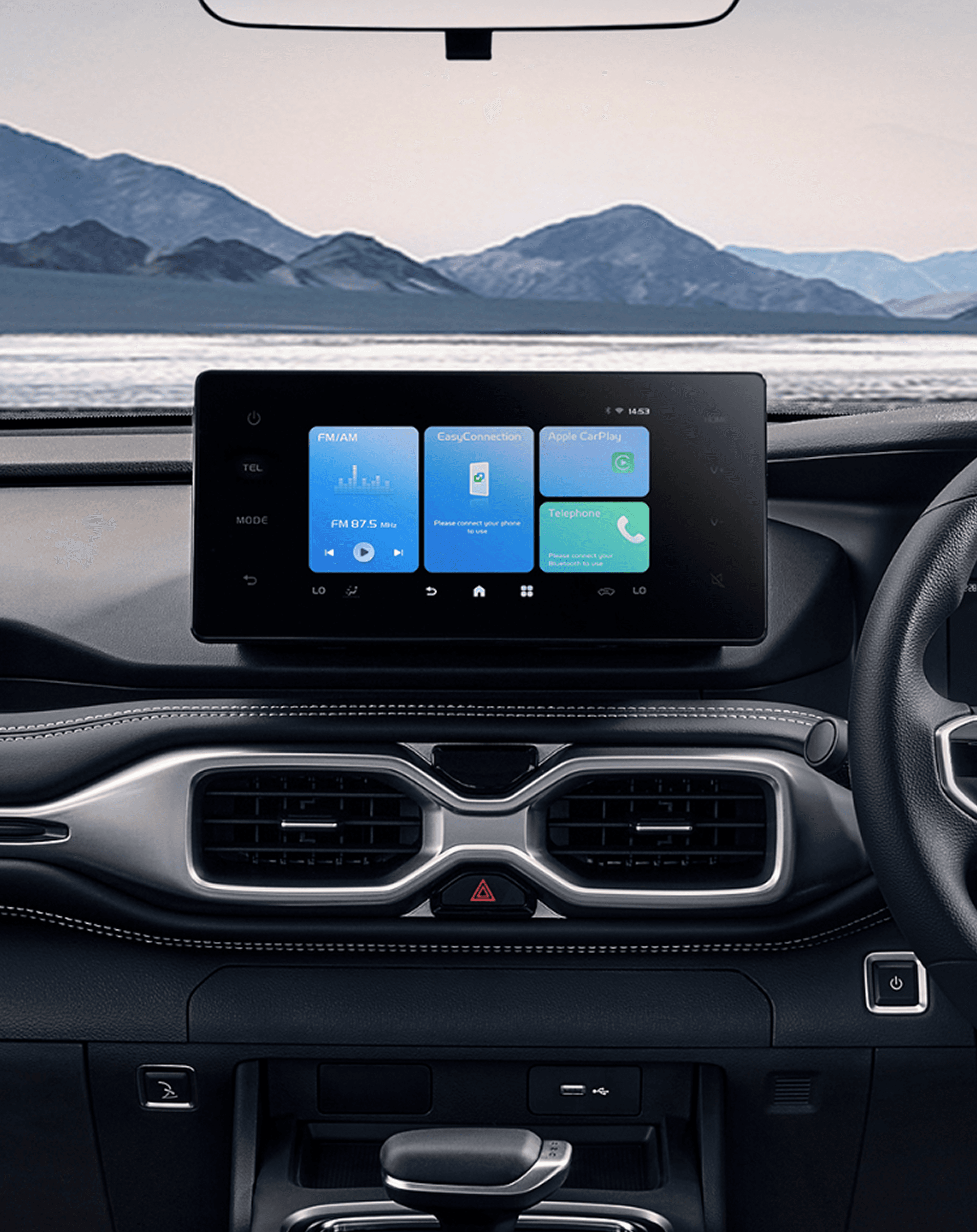 Geely Riddara infotainment screen showing Apple CarPlay and radio